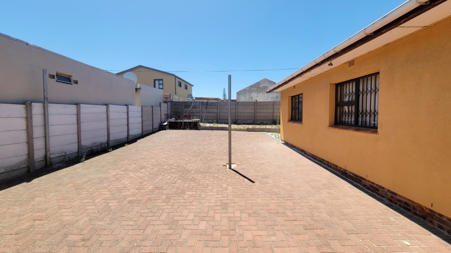 3 Bedroom Property for Sale in Mandalay Western Cape
